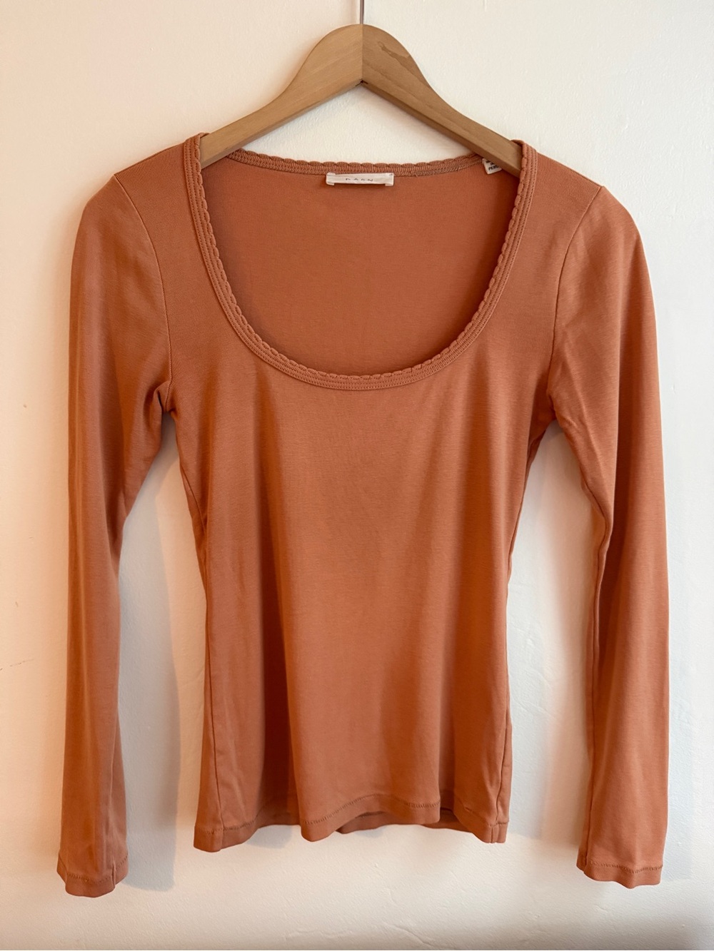 Doen Long Sleeve Scallop Neck Tee in Rusty Terracotta
